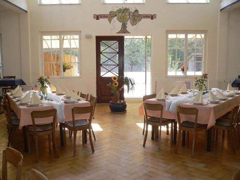 Steeger Weinstube Hotel บาคาราค ภายนอก รูปภาพ